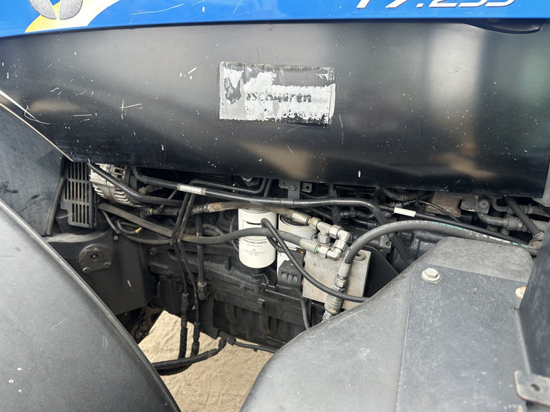 Tractor New Holland T7.235