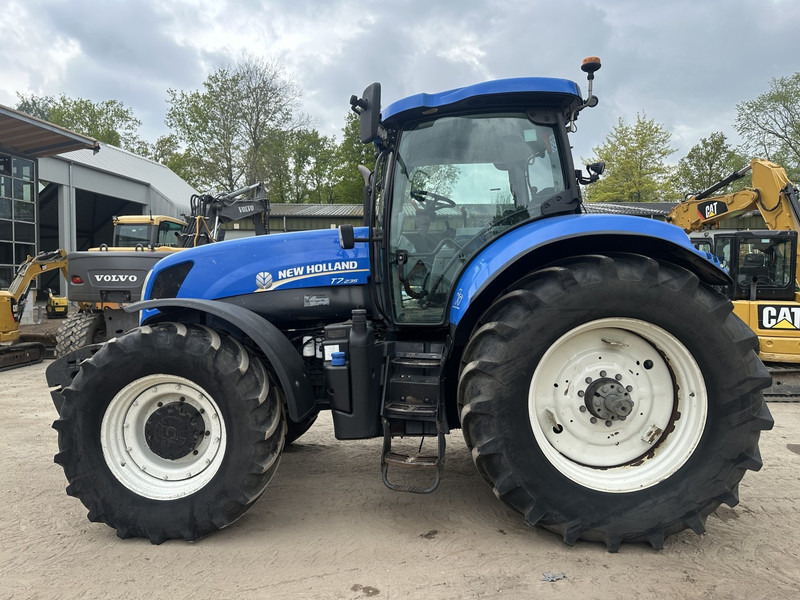 Tractor New Holland T7.235