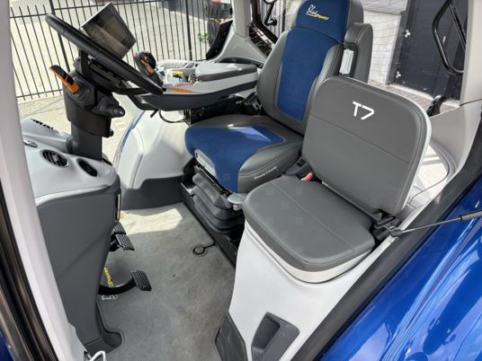 Tractor New Holland T7.300 PLMi