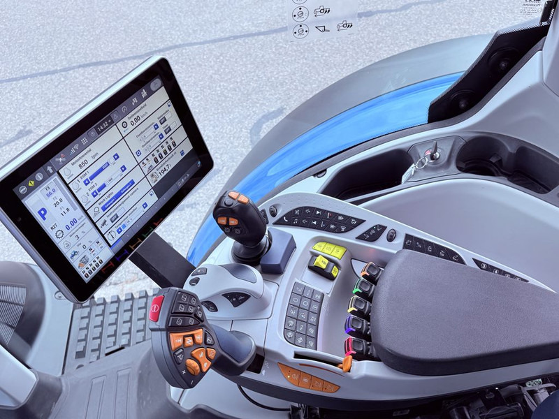 Tractor New Holland T7.315HD Auto Command + GPS