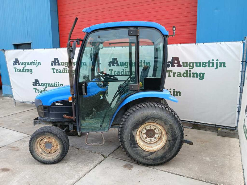 Tractor New Holland TC 27