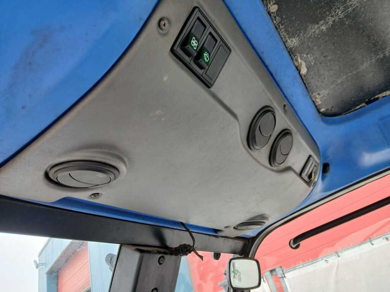 Tractor New Holland TC 27