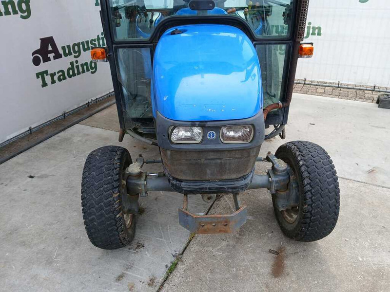 Tractor New Holland TC 27