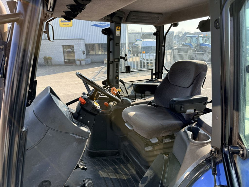 Tractor New Holland TM120 Range Command Fronthef + PTO