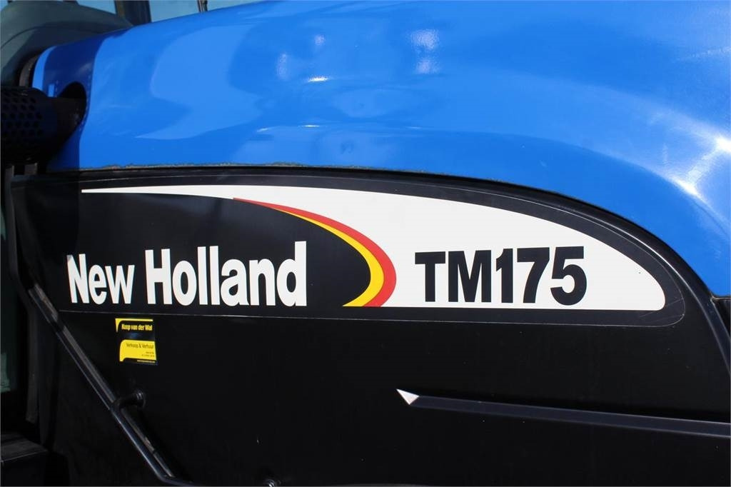 Tractor New Holland TM175