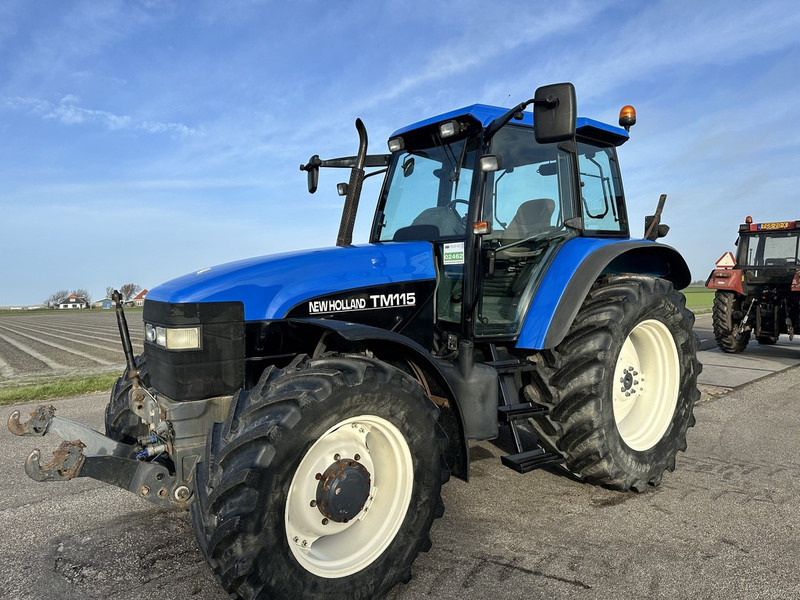 Tractor New Holland TM 115