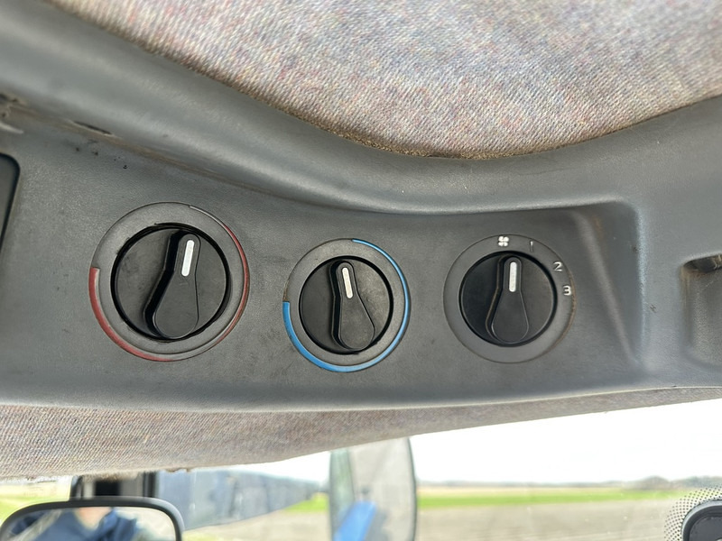 Tractor New Holland TM 135