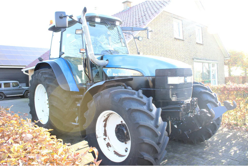 Tractor New Holland TM 140