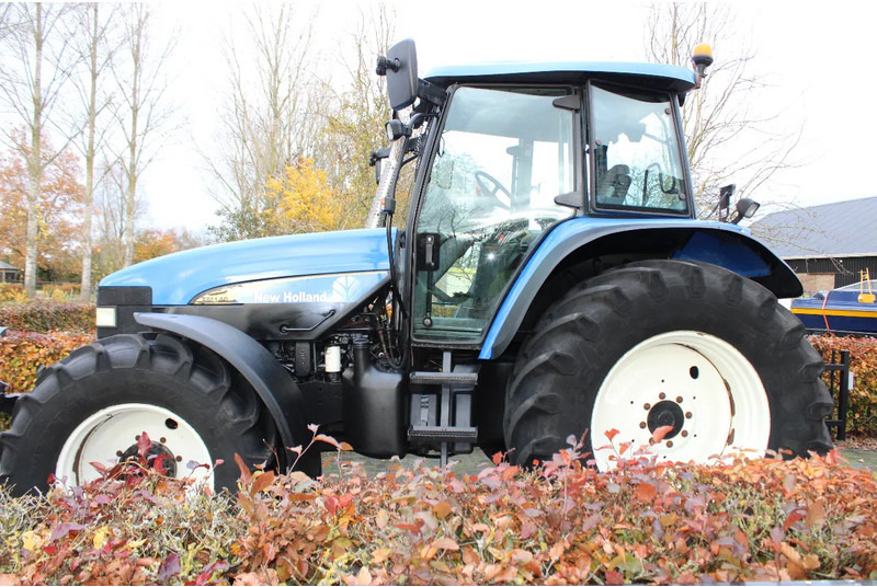 Tractor New Holland TM 140