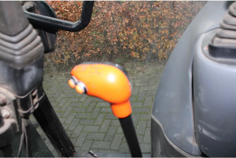 Tractor New Holland TN75S