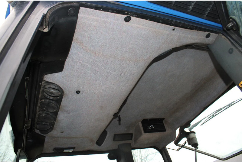 Tractor New Holland TN75S