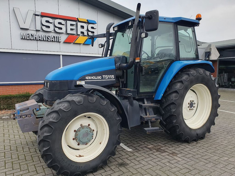 Tractor New Holland TS115