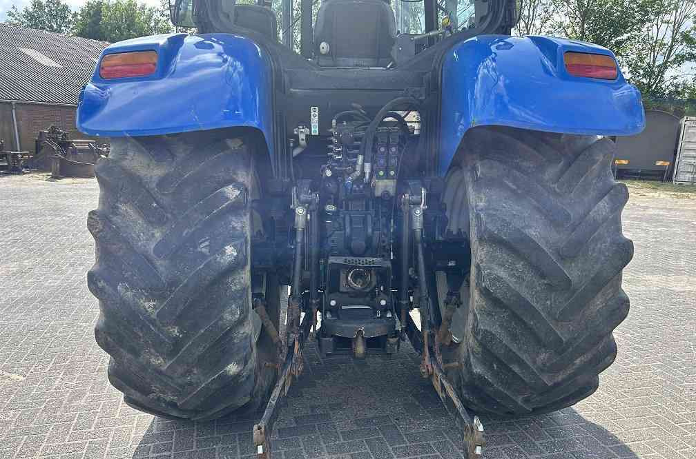 Tractor New Holland TSA 125, frontlader
