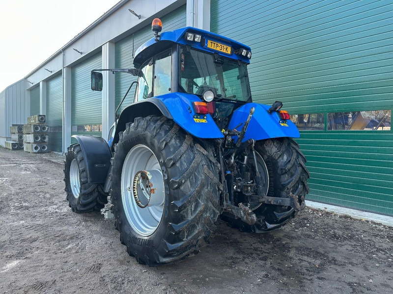 Tractor New Holland TVT 195 Dutch registration