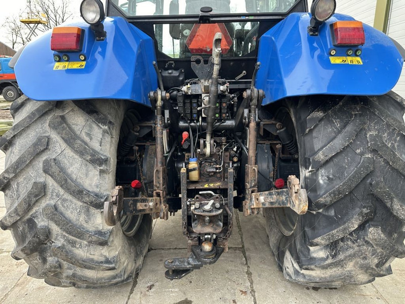 Tractor New Holland TVT 195 Dutch registration