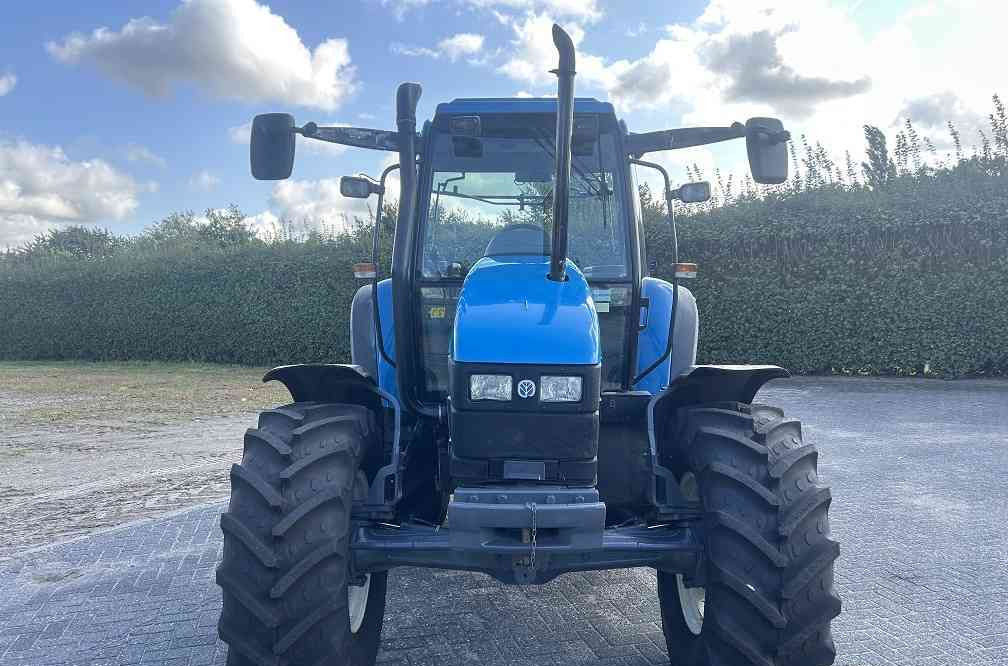 Tractor New Holland ts 90 sle