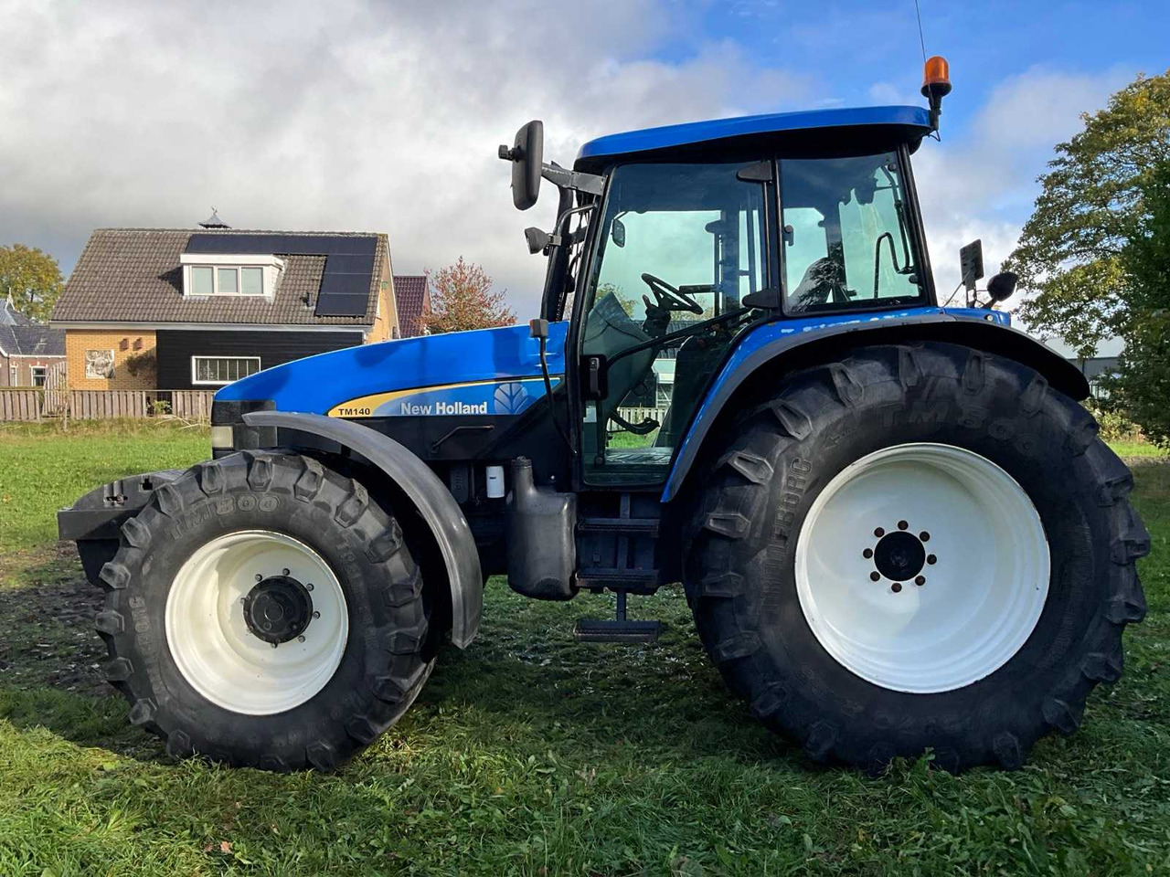 Tractor New holland TM140