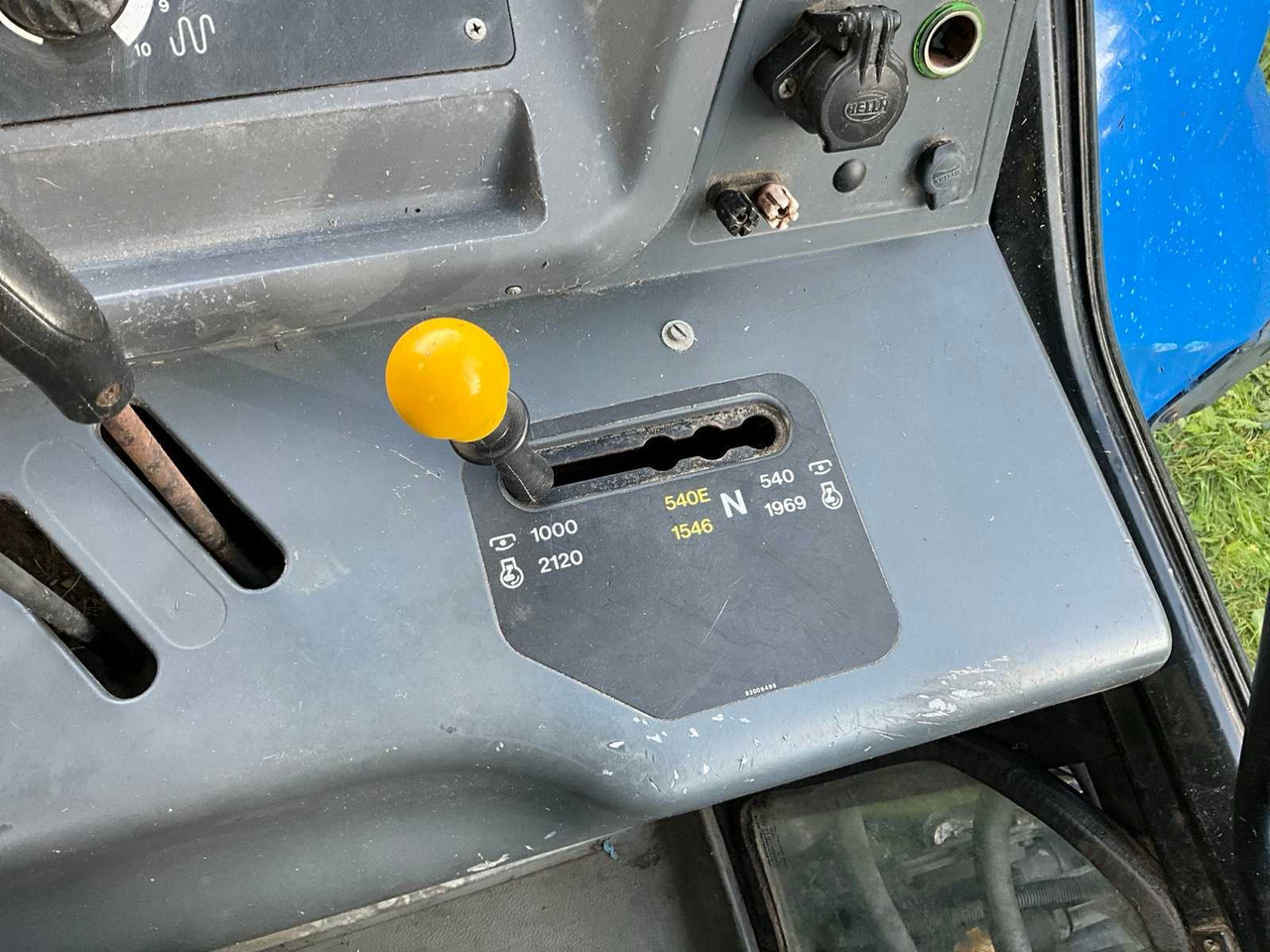 Tractor New holland TM140