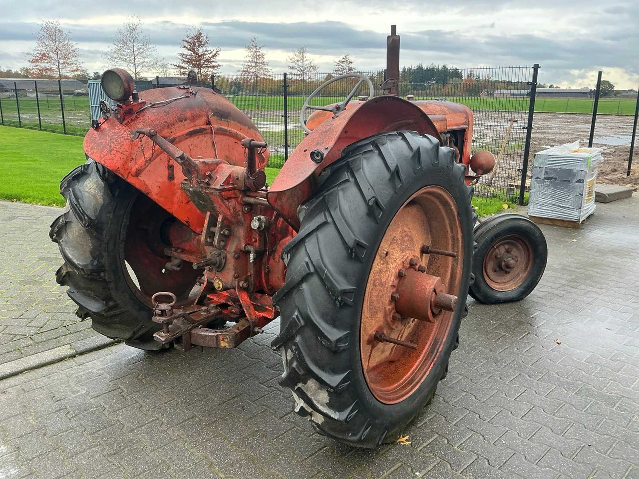 Tractor Nuffield 460