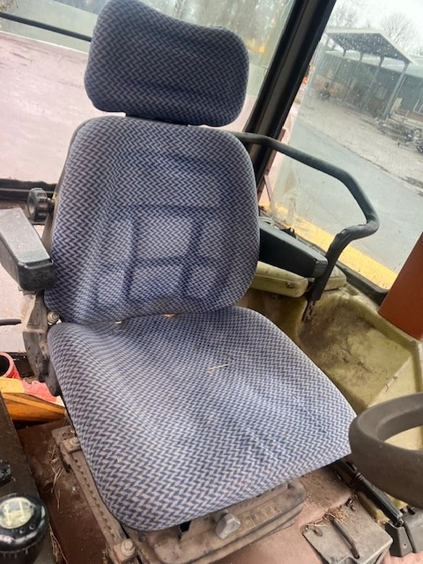 Tractor RENAULT 145.14