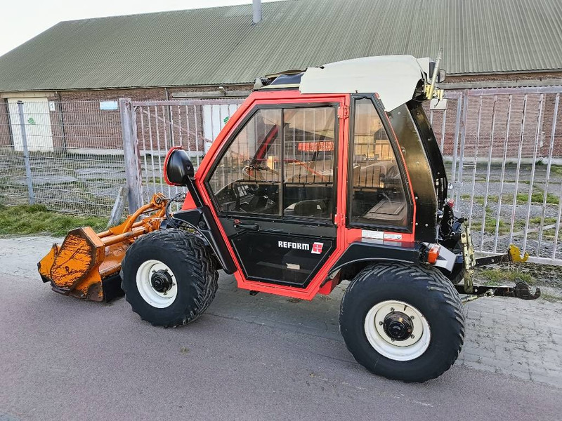 Tractor Reform Metrac H7S maaier mower 4x4x4 front hef pto CE