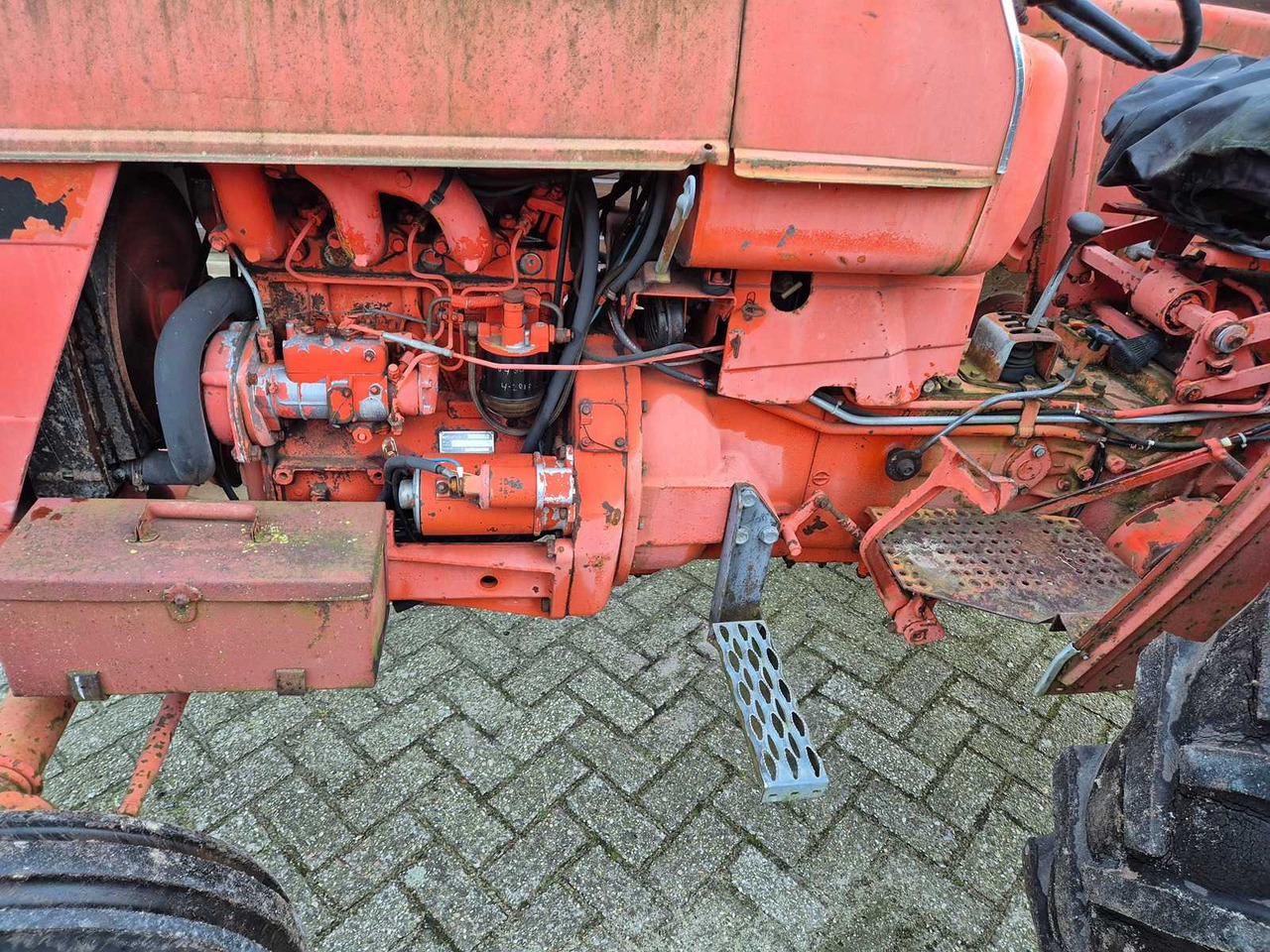 Tractor Renault 55
