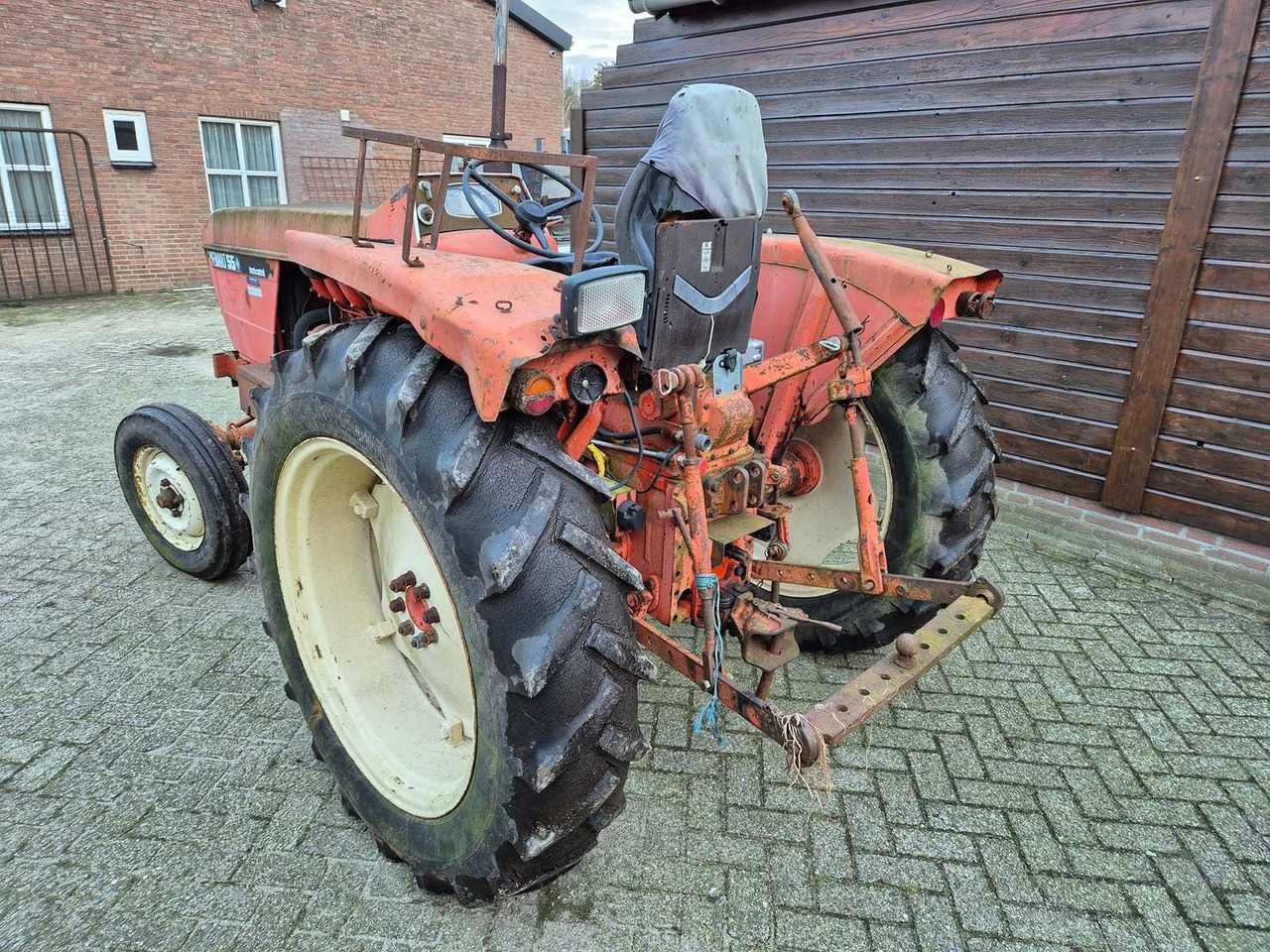 Tractor Renault 55