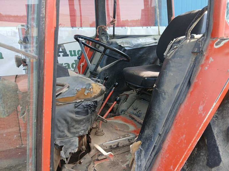 Tractor Renault 781-4