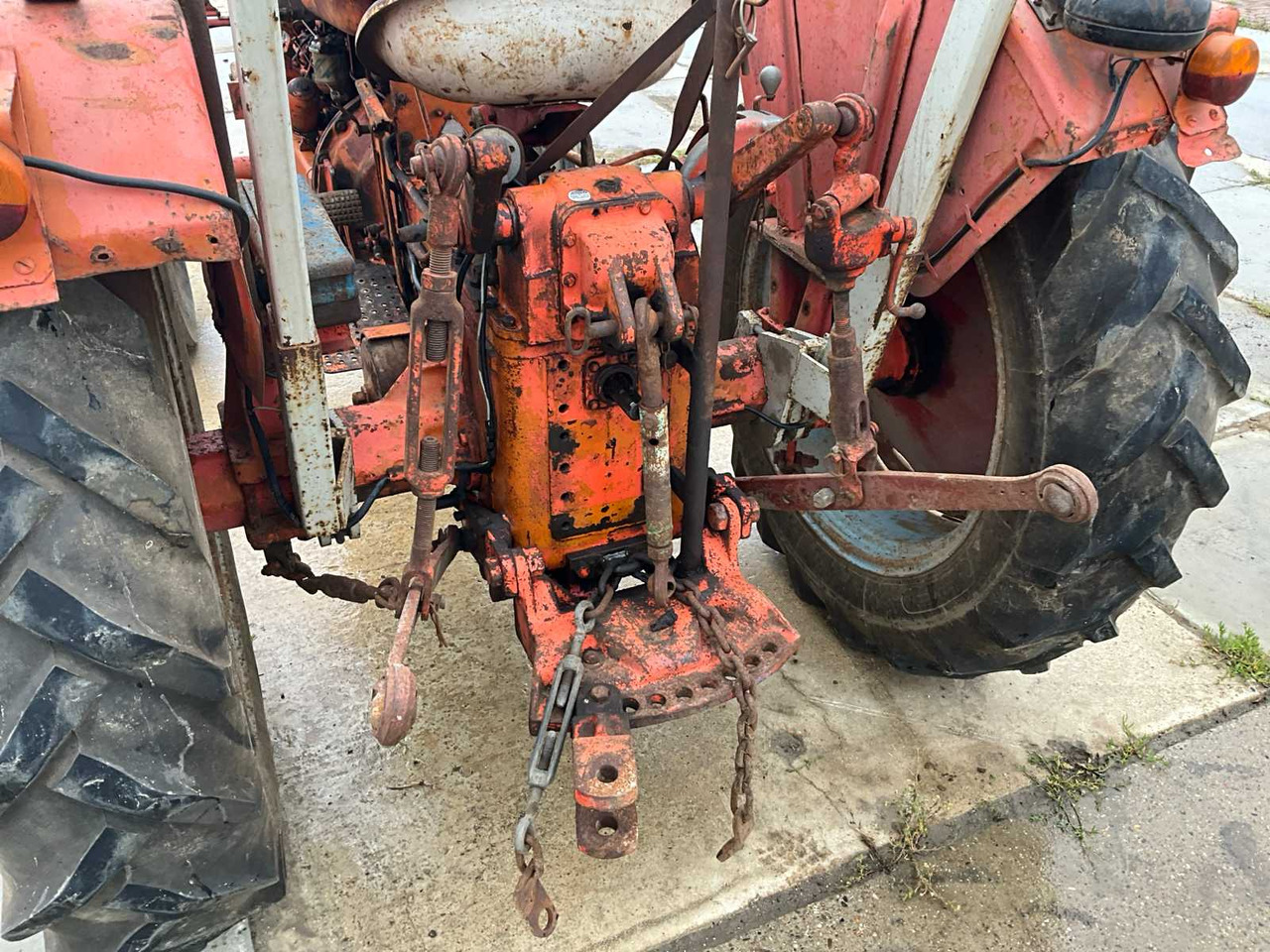 Tractor Renault n71