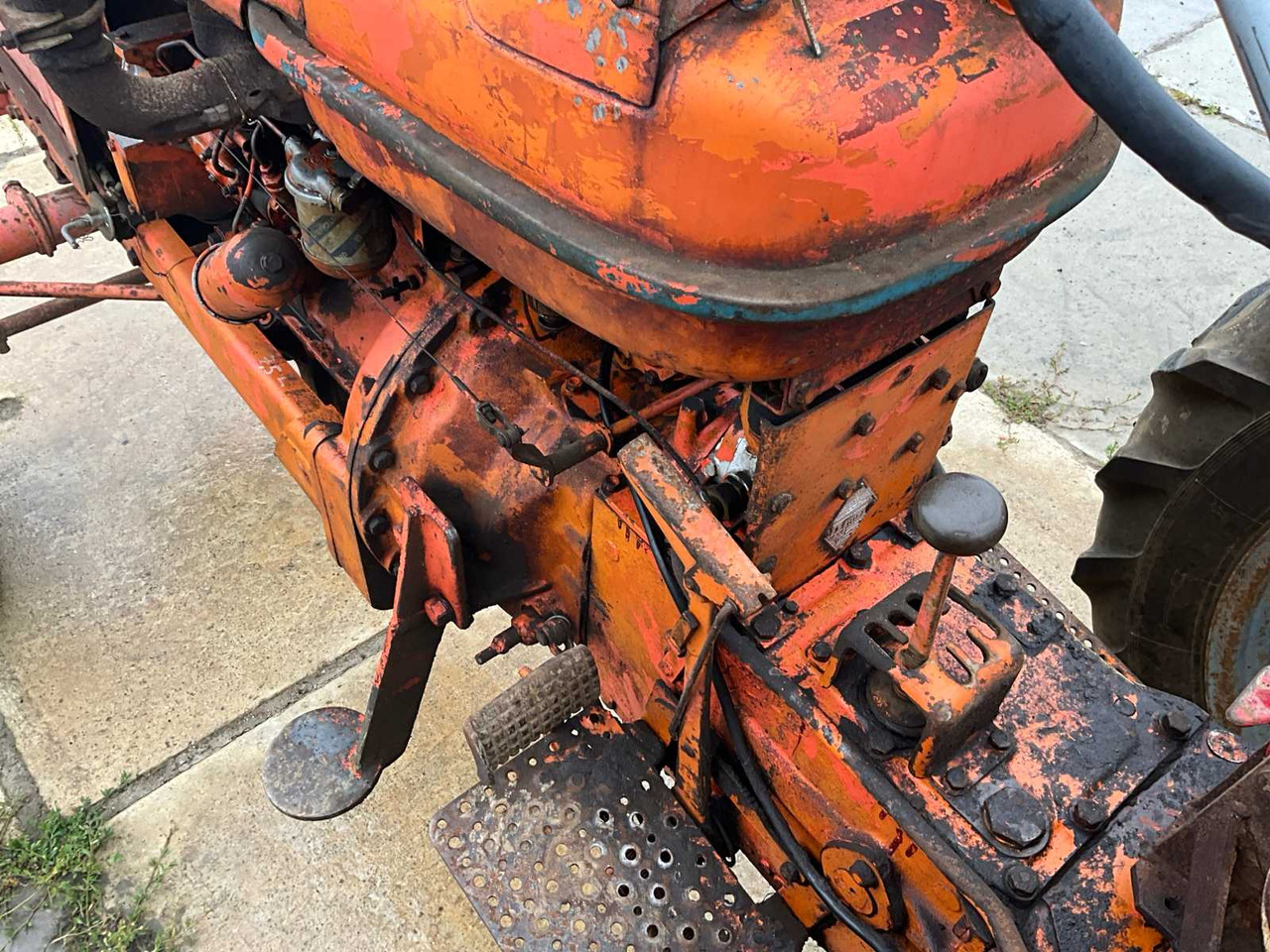 Tractor Renault n71