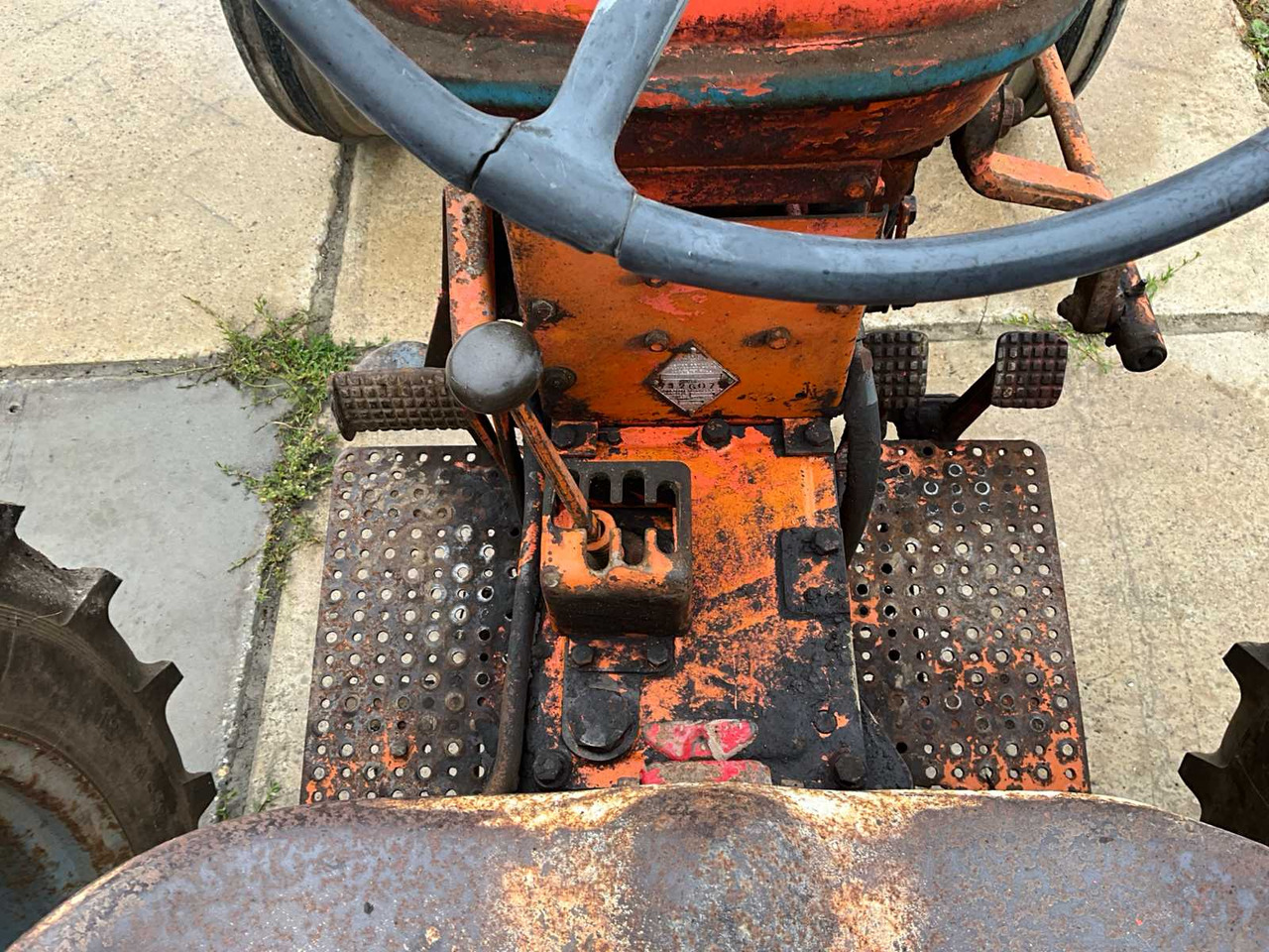 Tractor Renault n71
