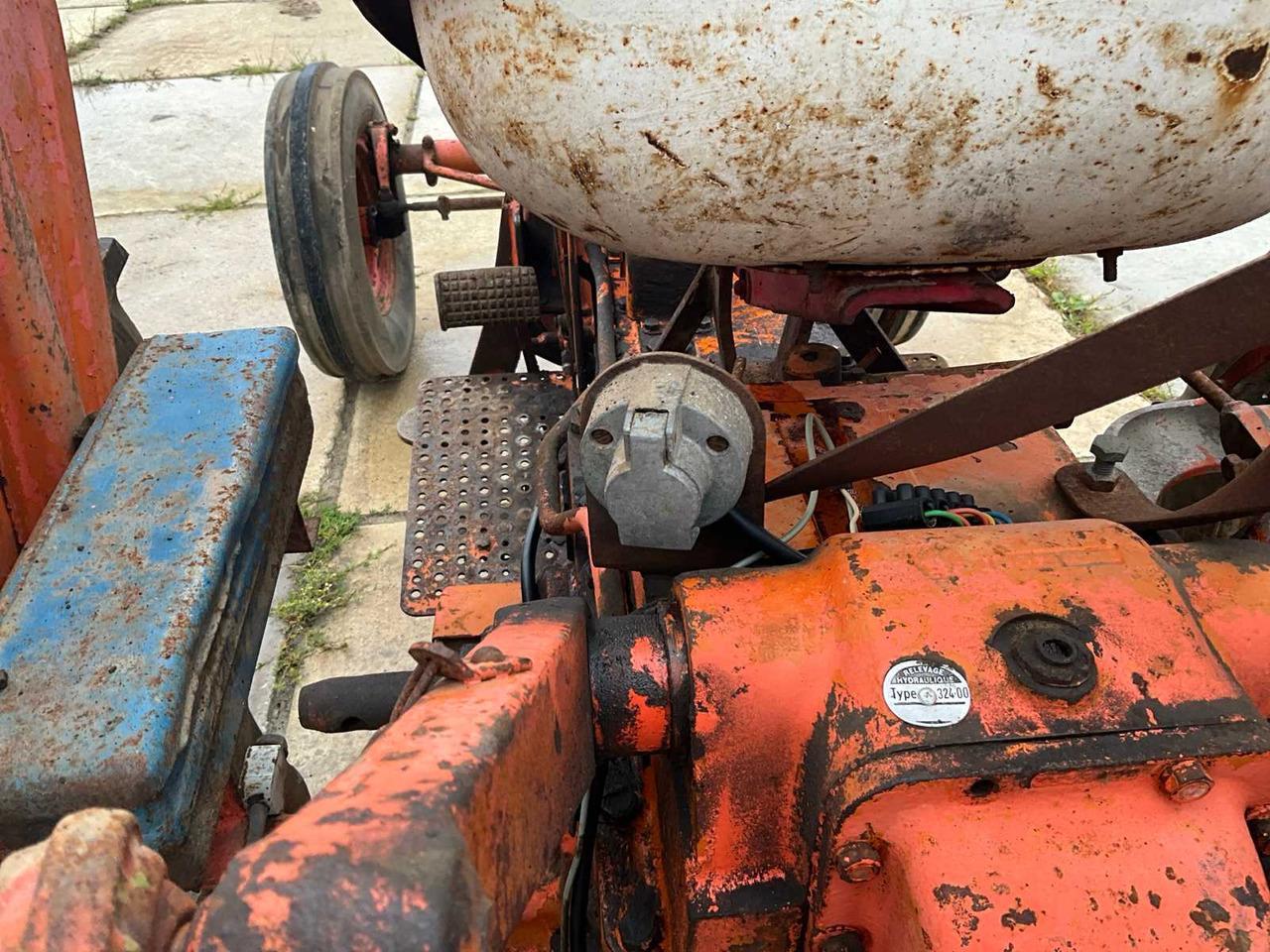 Tractor Renault n71