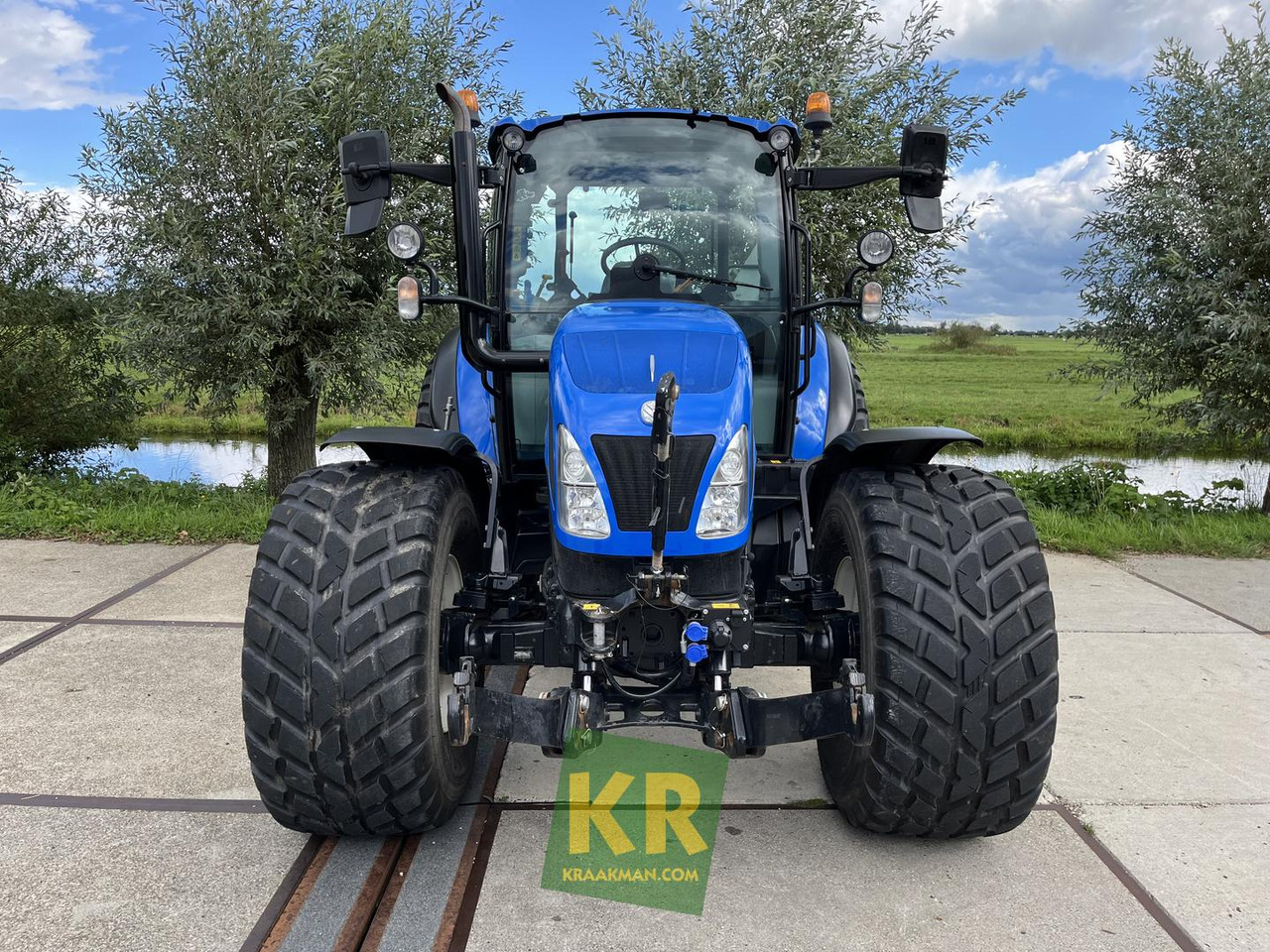 Tractor T5.95 New Holland
