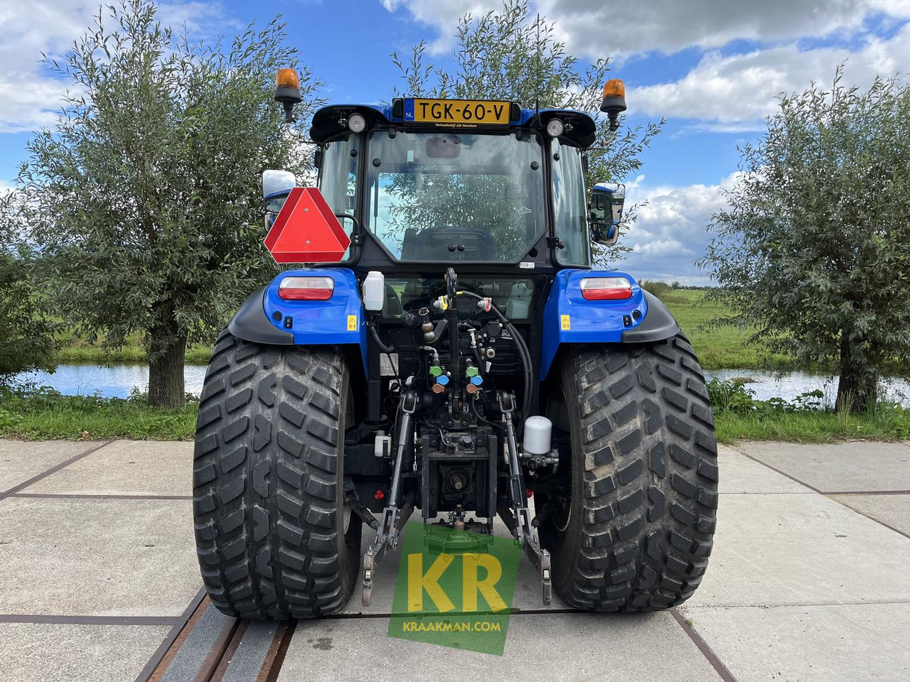 Tractor T5.95 New Holland