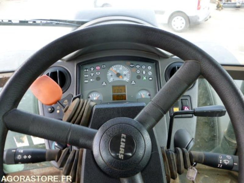 Tractor TRACTEUR AGRICOLE RENAULT CLASS CELTIS 456 PLUS RX