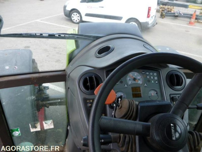 Tractor TRACTEUR AGRICOLE RENAULT CLASS CELTIS 456 PLUS RX