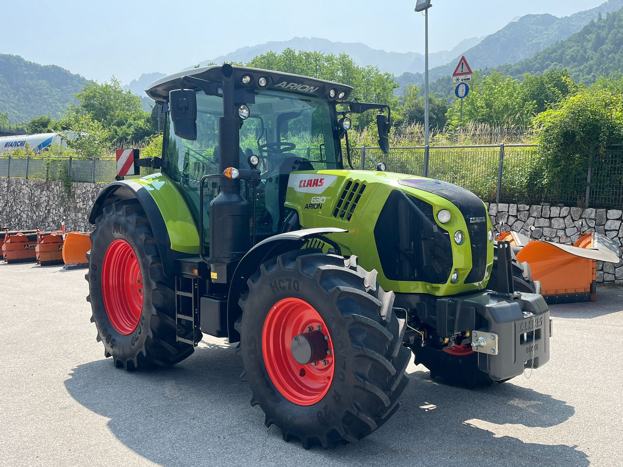 Tractor TRATTORE CLAAS ARION 630