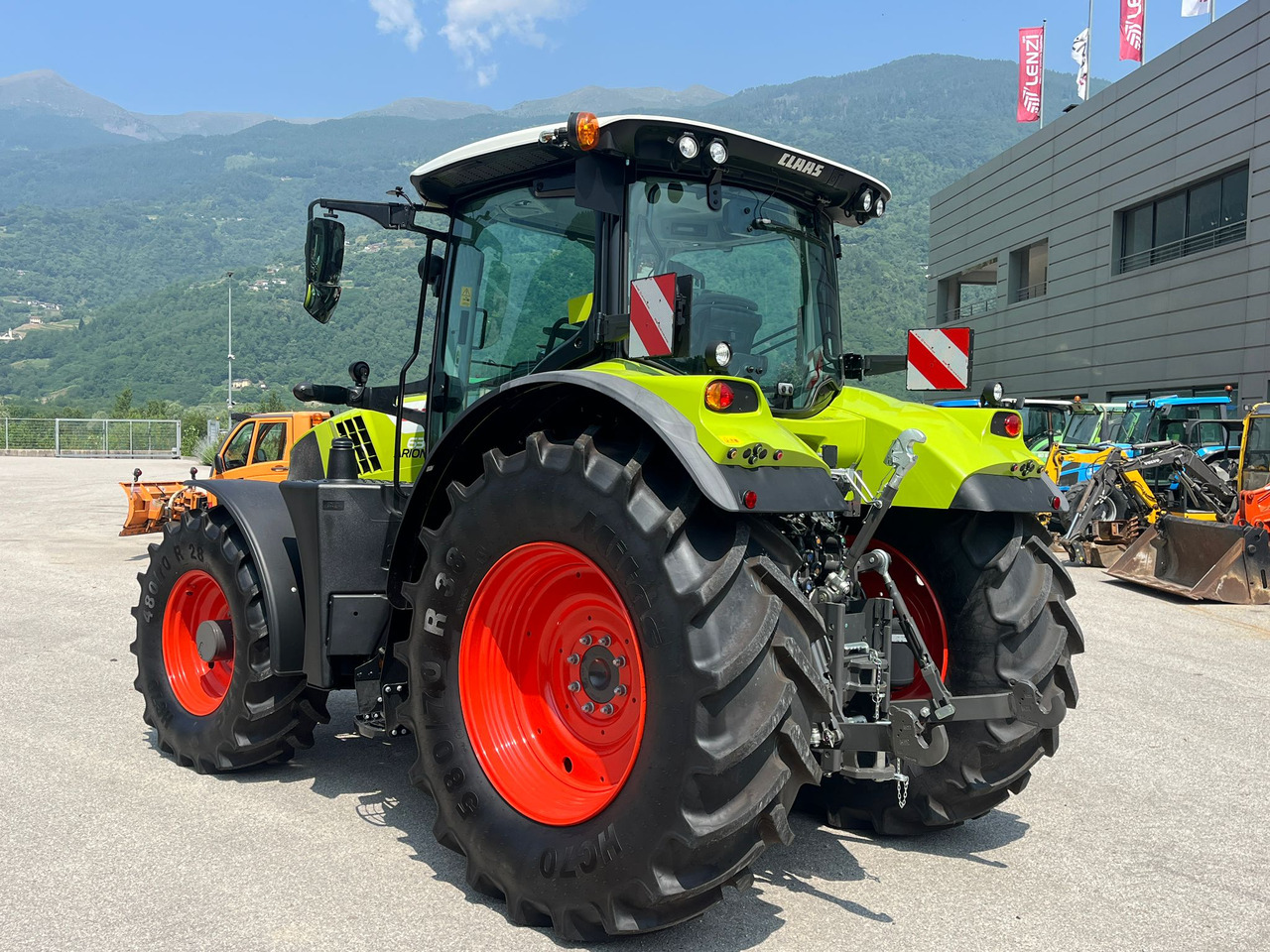 Tractor TRATTORE CLAAS ARION 630