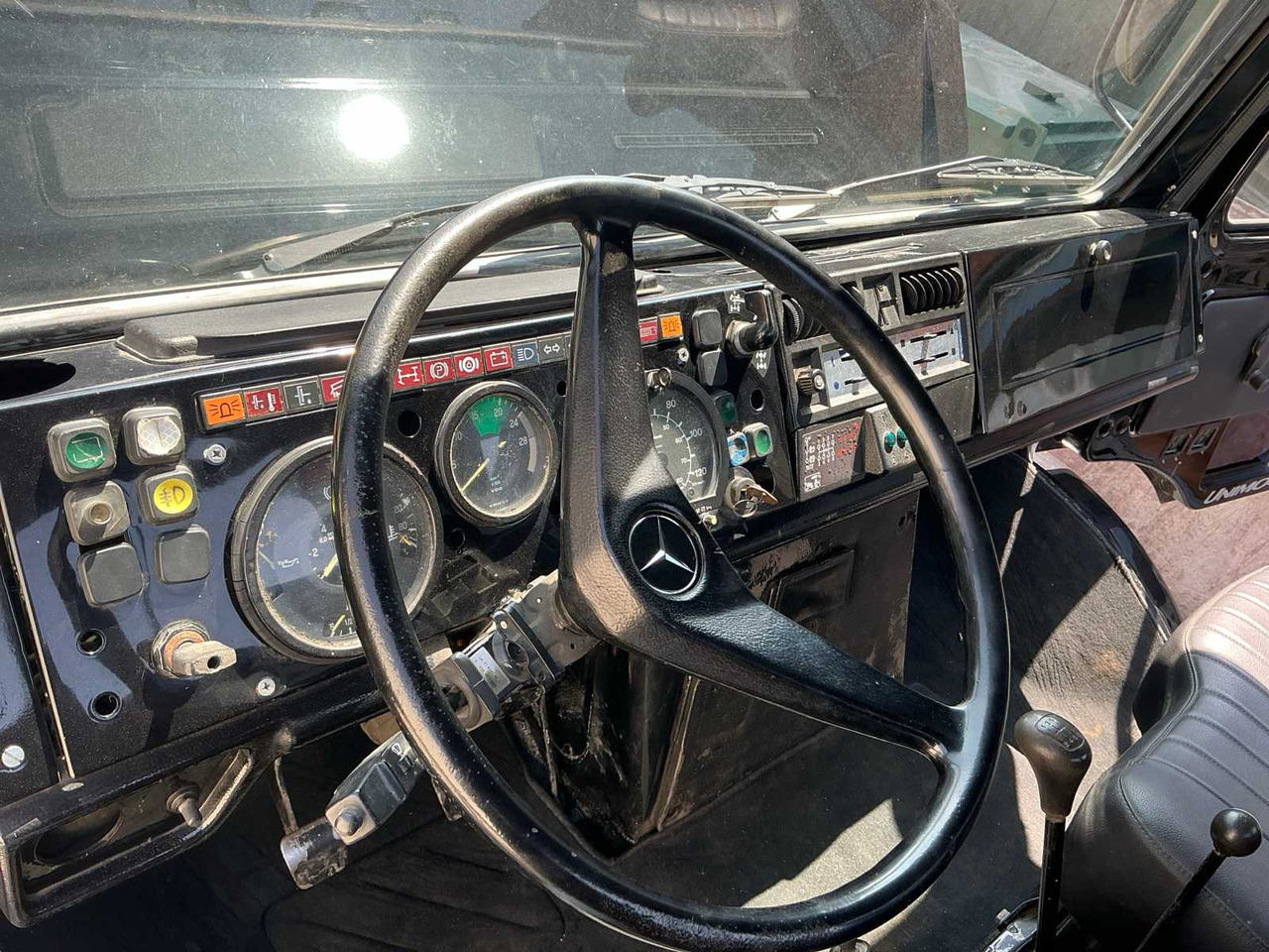 Tractor Unimog U1600