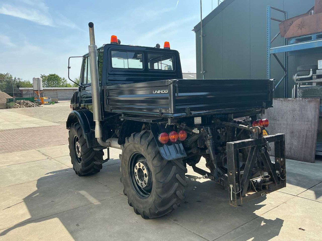 Tractor Unimog U1600