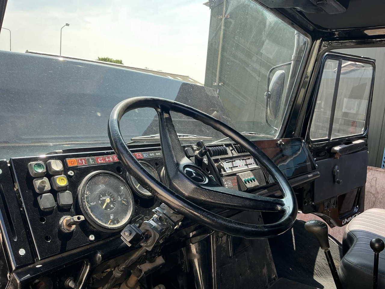 Tractor Unimog U1600