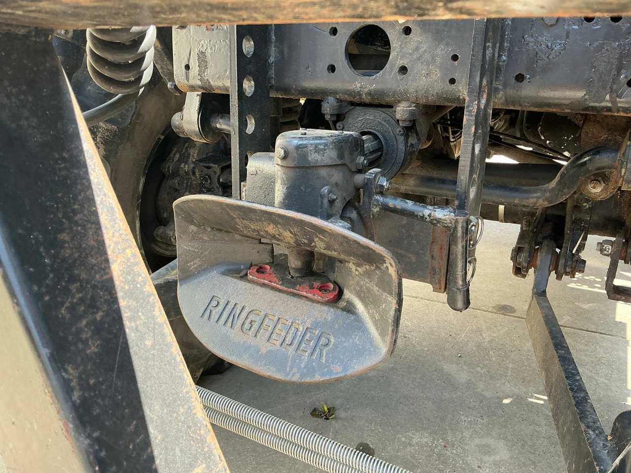 Tractor Unimog U1600