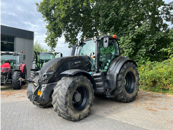 Tractor VALTRA T174 Versu
