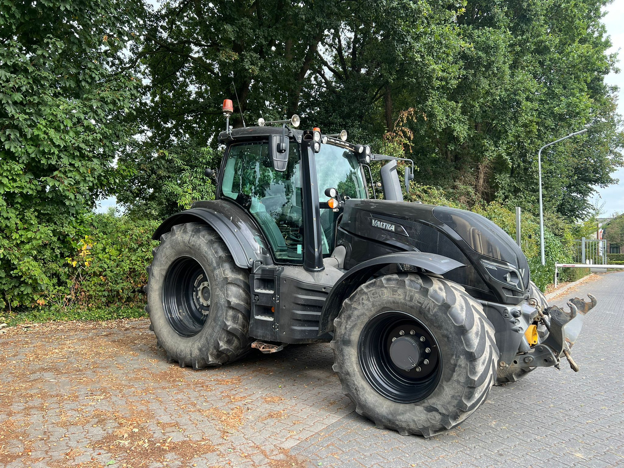 Tractor VALTRA T174 Versu