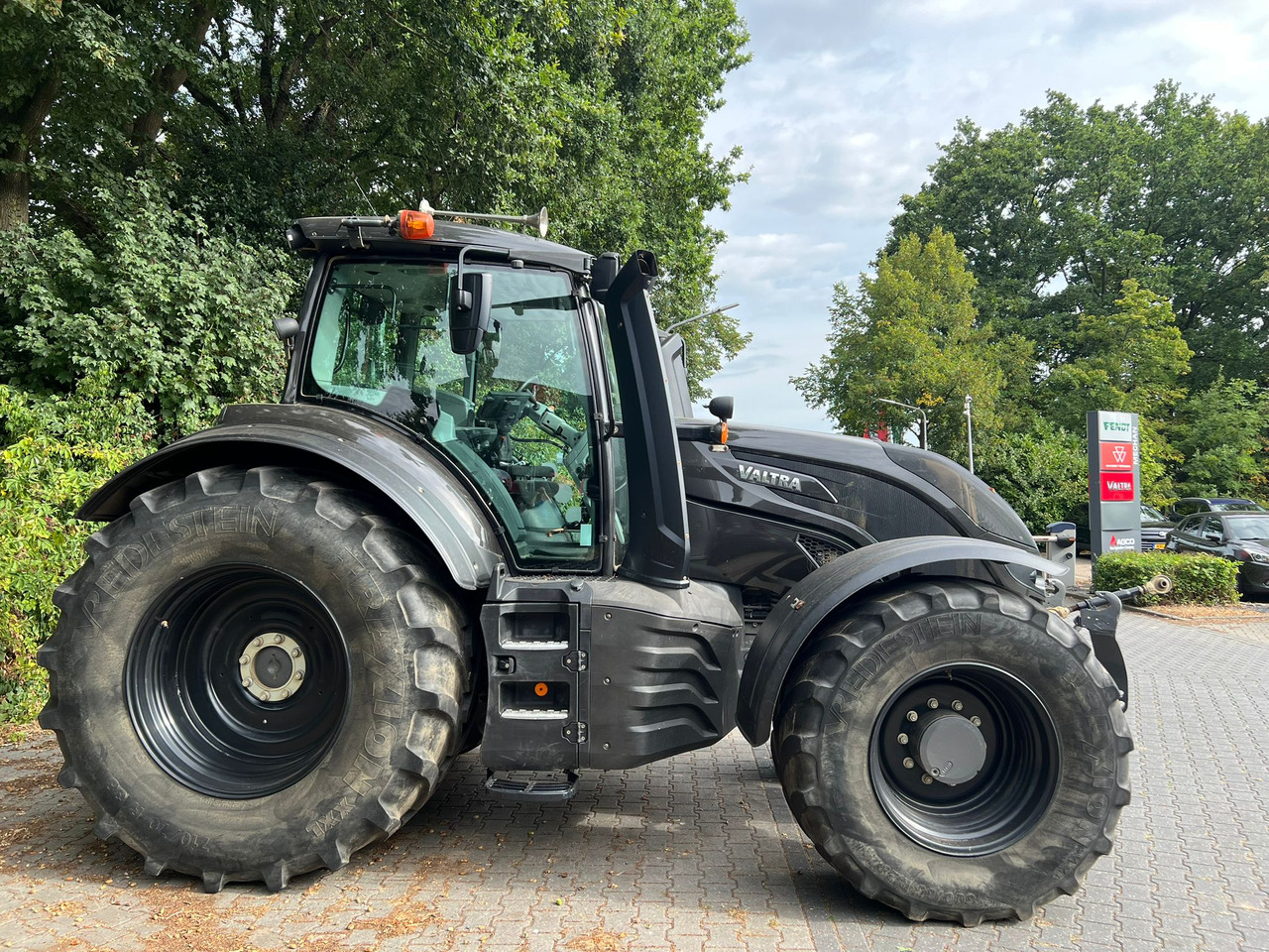 Tractor VALTRA T174 Versu