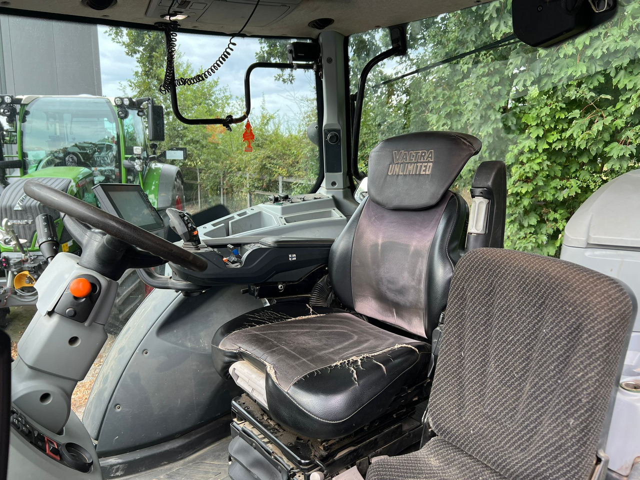 Tractor VALTRA T174 Versu