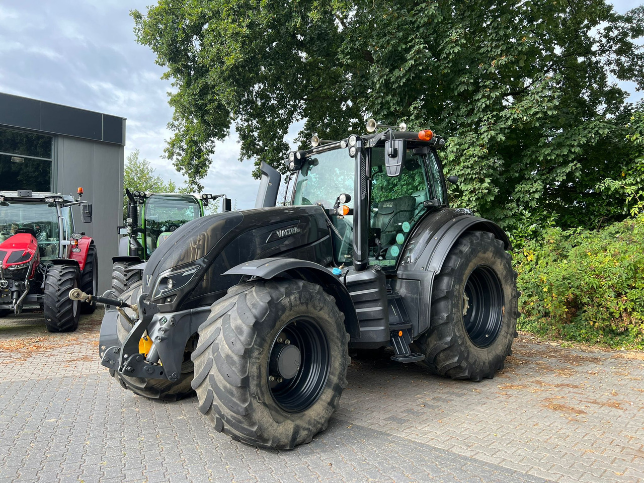Tractor VALTRA T174 Versu