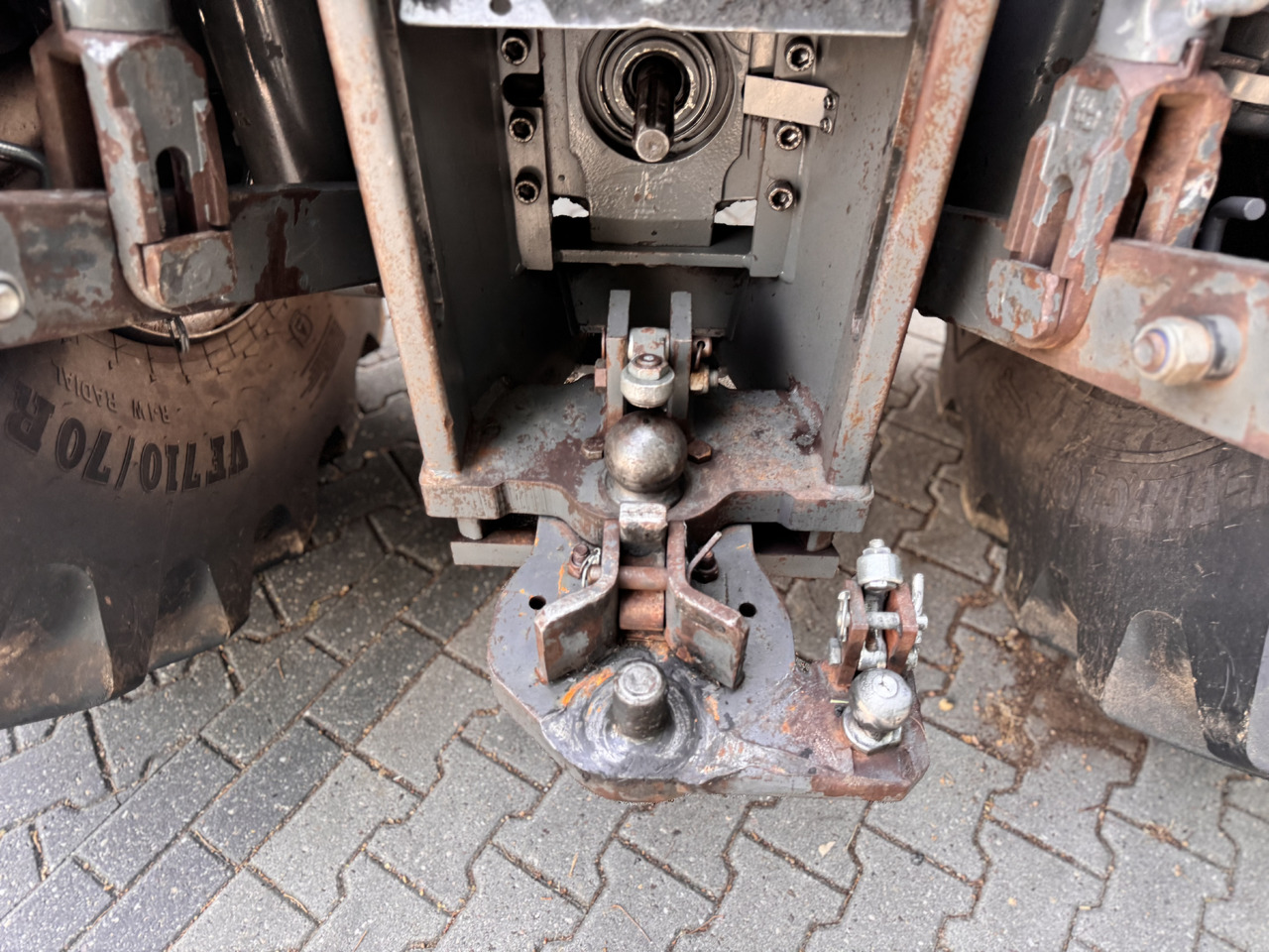 Tractor VALTRA T214 Direct