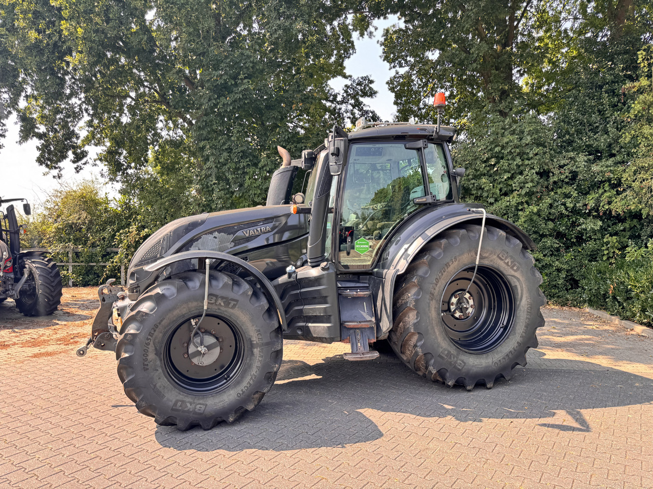 Tractor VALTRA T214 Direct