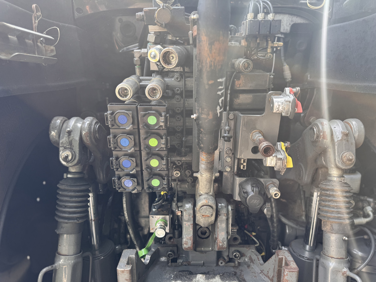 Tractor VALTRA T214 Direct